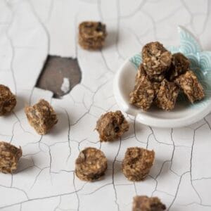 Natürliche Hundesnacks Getrocknete Lachshappen