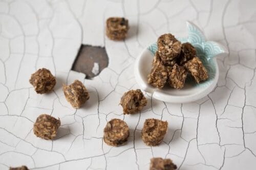 Natürliche Hundesnacks Getrocknete Lachshappen